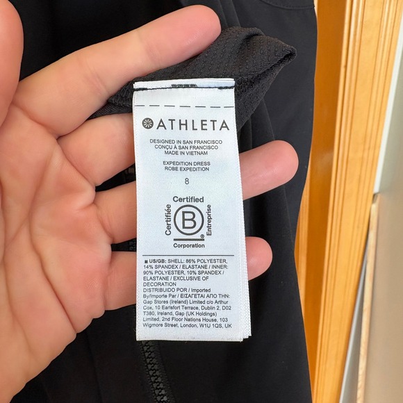 Athleta Expedition Dress Black‎ Size 8 Tank Zip Front Pockets Athleisure - Picture 5 of 8